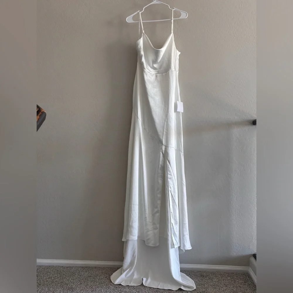 Lulus Wedding dress size XL Allure ivory satin Backless Cowl Neck. - Picture 5 of 16